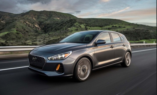 2019 Hyundai Elantra exterior