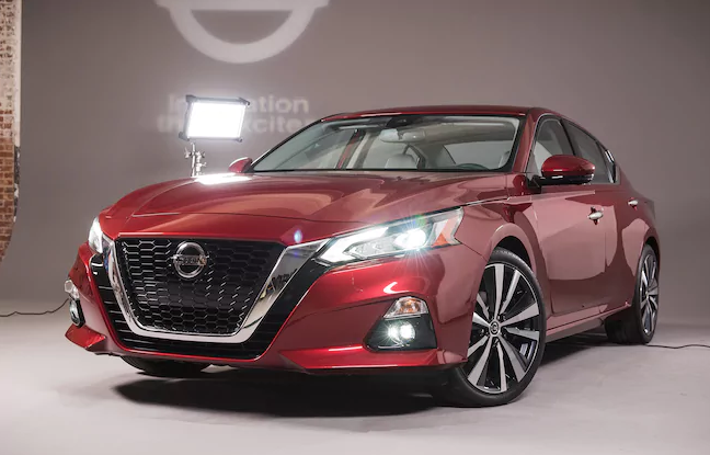 2019 Nissan Altima Front View