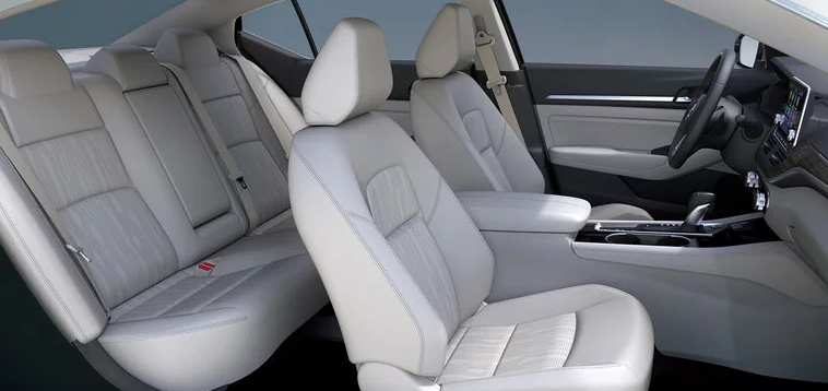 2019 Nissan Altima Seating