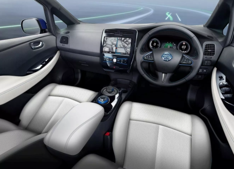 2019 Nissan LEAF Entertainment System