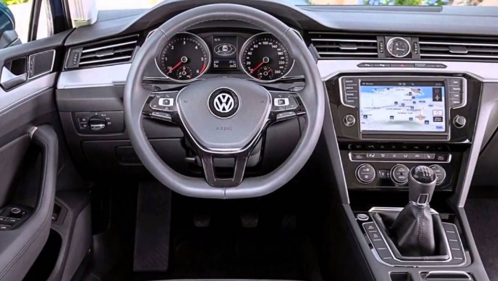 2019 VW Passat Interior