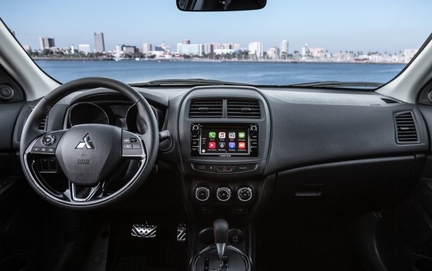 2019 Mitsubishi Outlander Interior