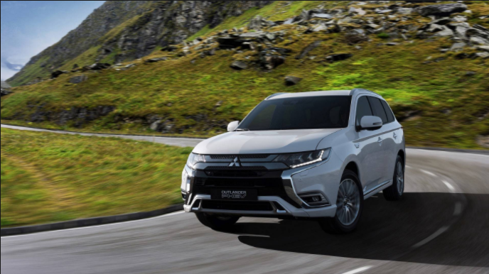 2019 Mitsubishi Outlander exterior