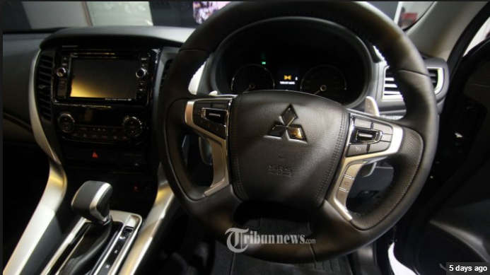 2019 Mitsubishi Pajero sports interior