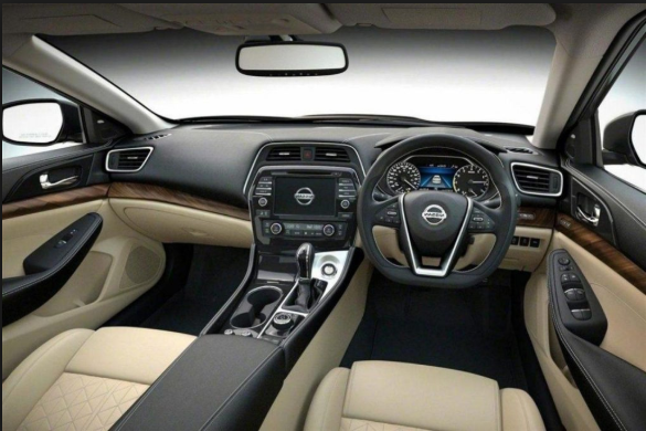 2019 Nissan Pathfinder interior
