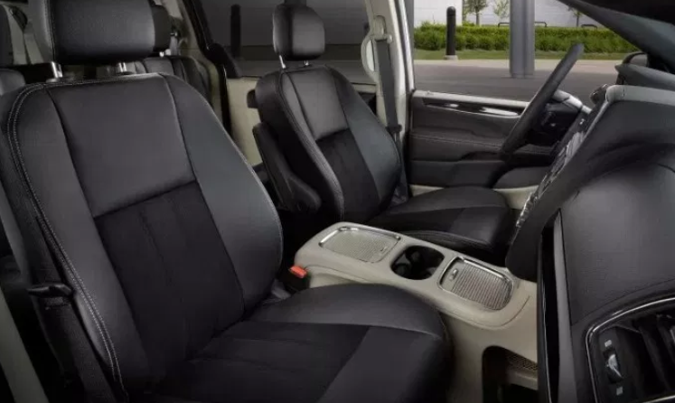 2020 Dodge Grand Caravan SXT Interior