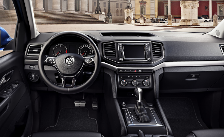 2020 VW Amarok Interior