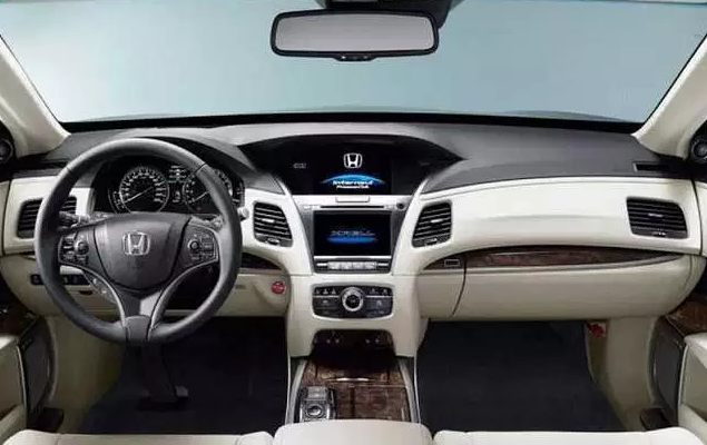 2019 Honda Legend Interior