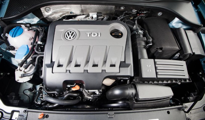 2020 VW Golf Alltrack Engine
