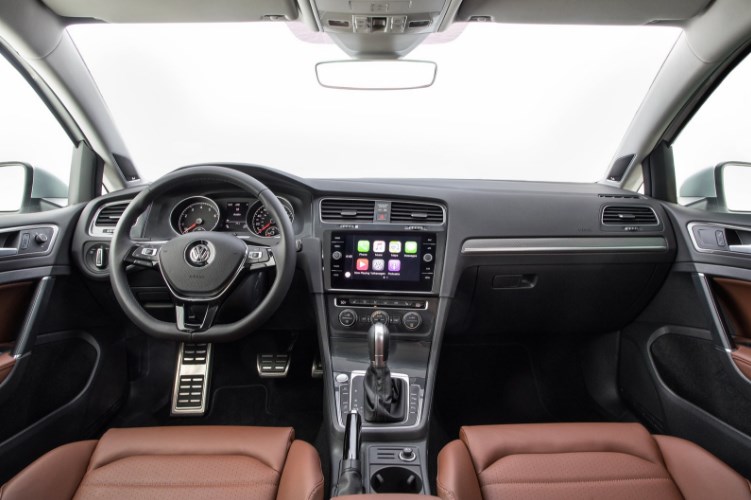 2020 VW Golf Alltrack Interior
