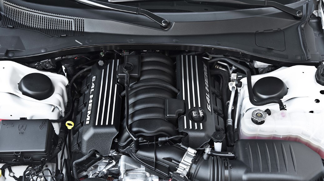 2019 Chrysler 300 Sport Engine