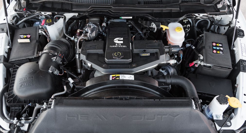 2019 Dodge Longhorn 3500 Engine