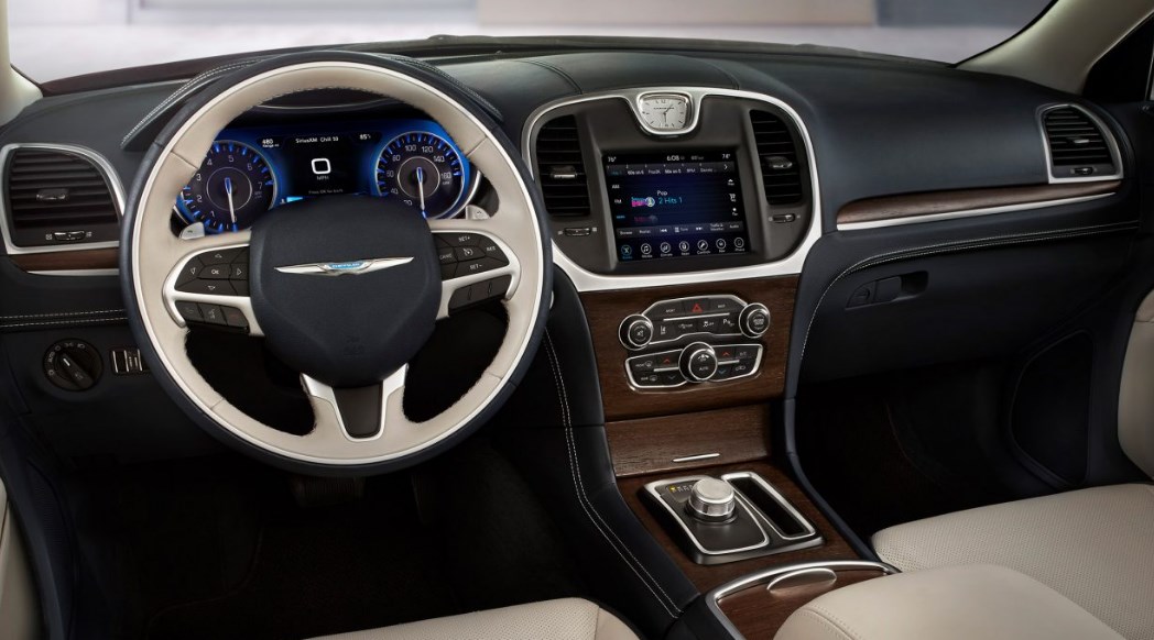 2019 Chrysler 300 Touring Interior
