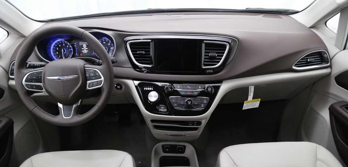 2019 Chrysler Pacifica L Interior