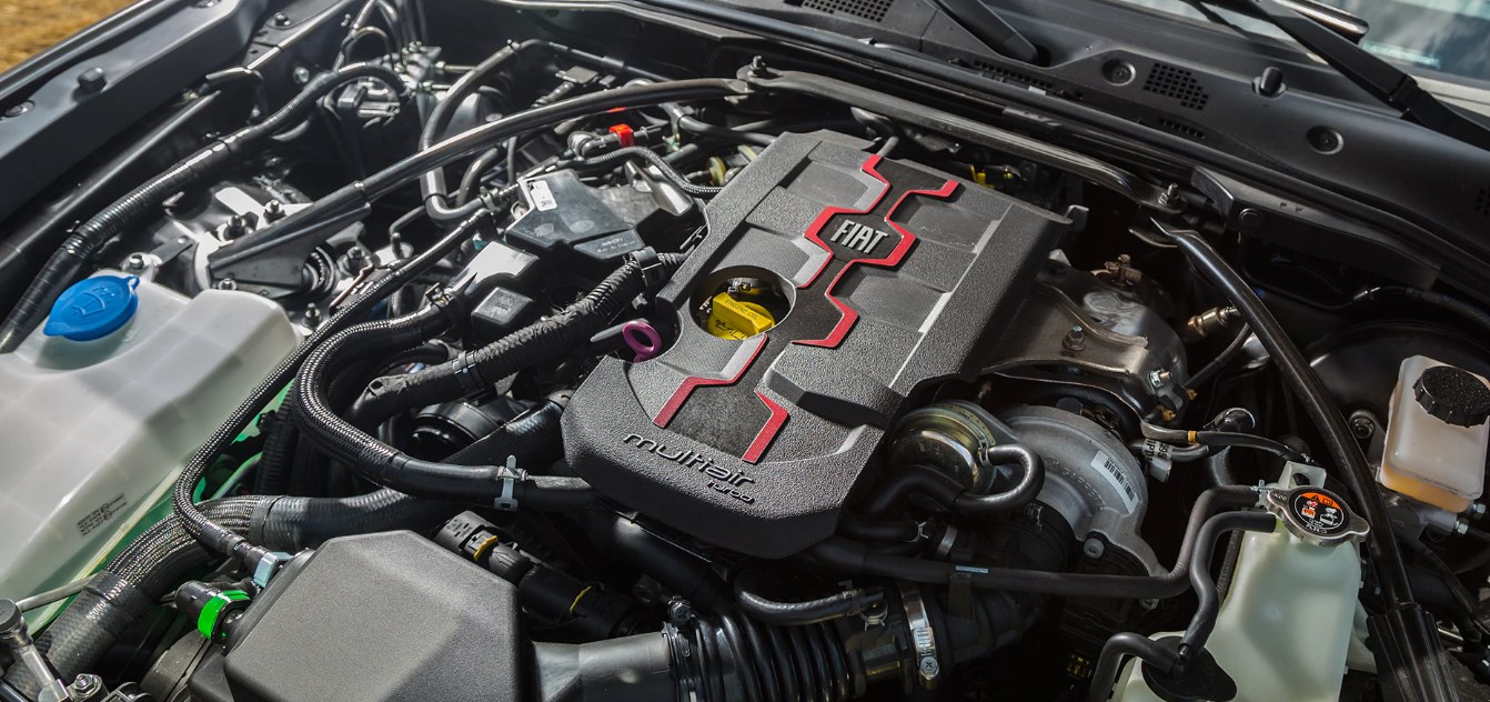 2019 Fiat 124 Spider Abarth Engine