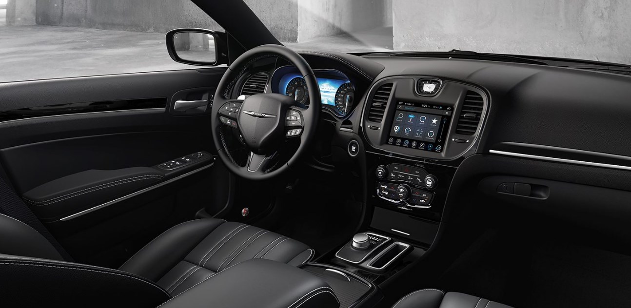 2020 Chrysler 300C Interior