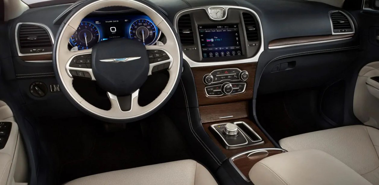 2019 Chrysler 300 Interior
