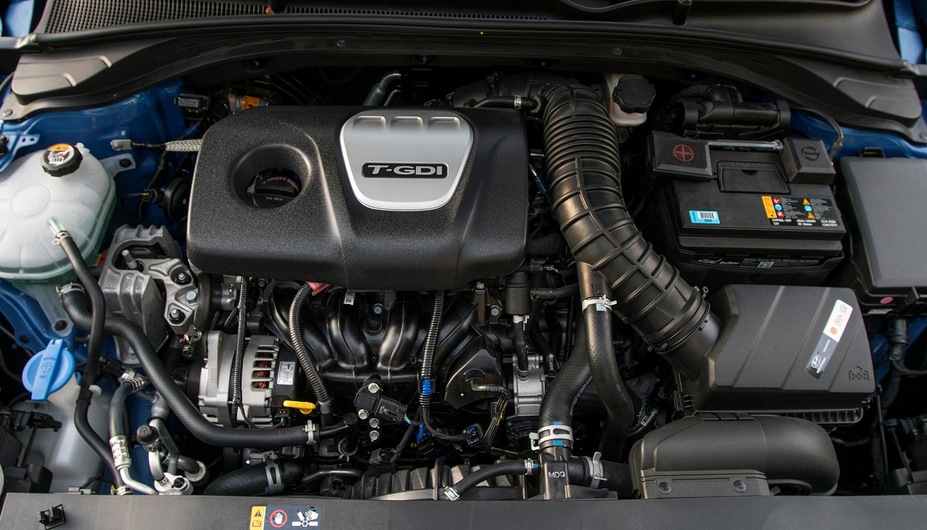 2020 Hyundai Elantra Sport Engine