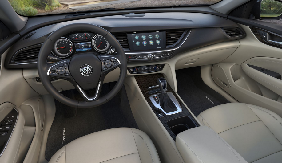 2020 Buick Regal Interior