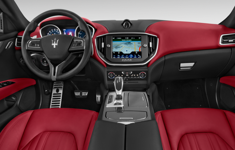 2020 Maserati Ghibli Interior