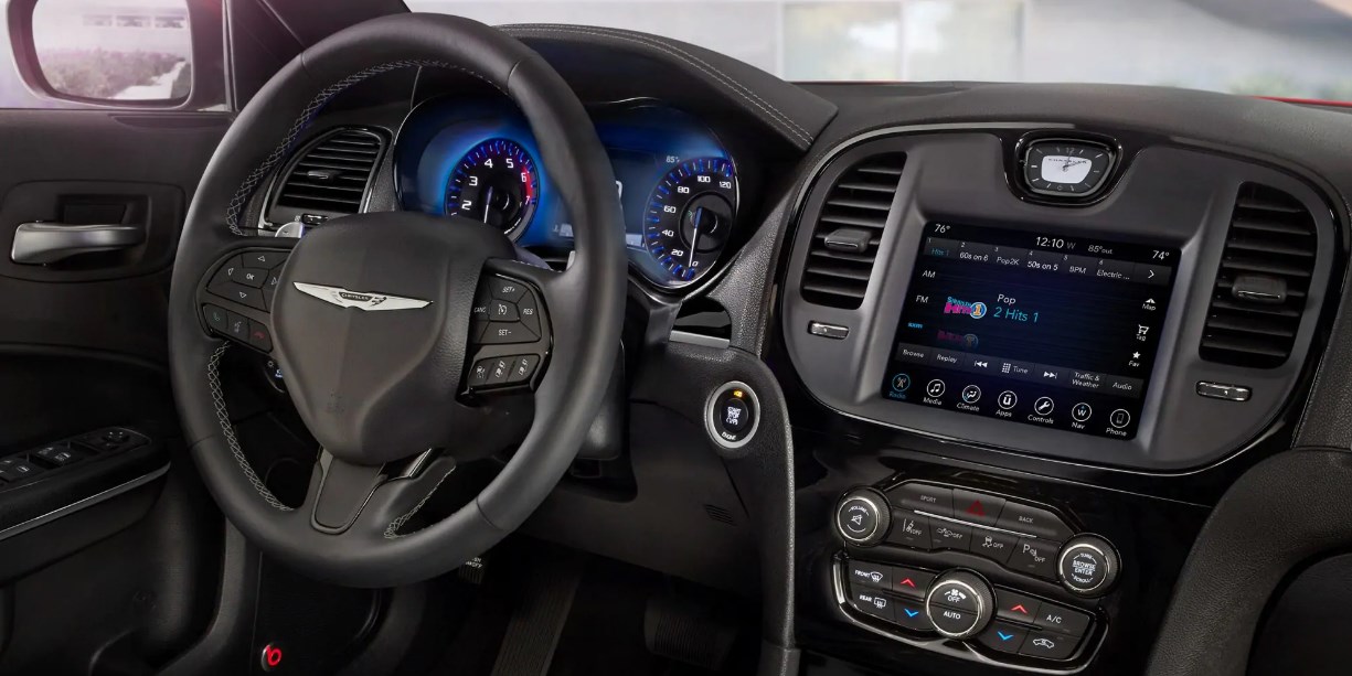 2019 Chrysler 300 Interior