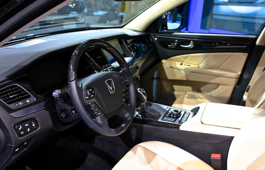 2020 Hyundai Equus Interior