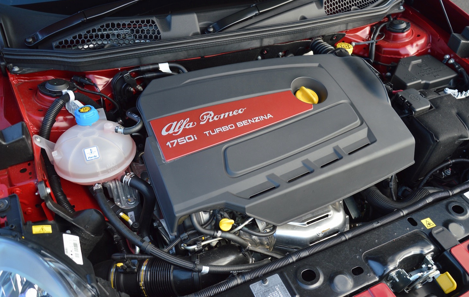 2021 Alfa Romeo Giorgio Engine