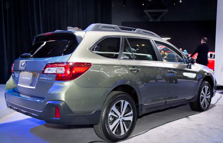 Subaru Outback 2020 Hybrid Concept