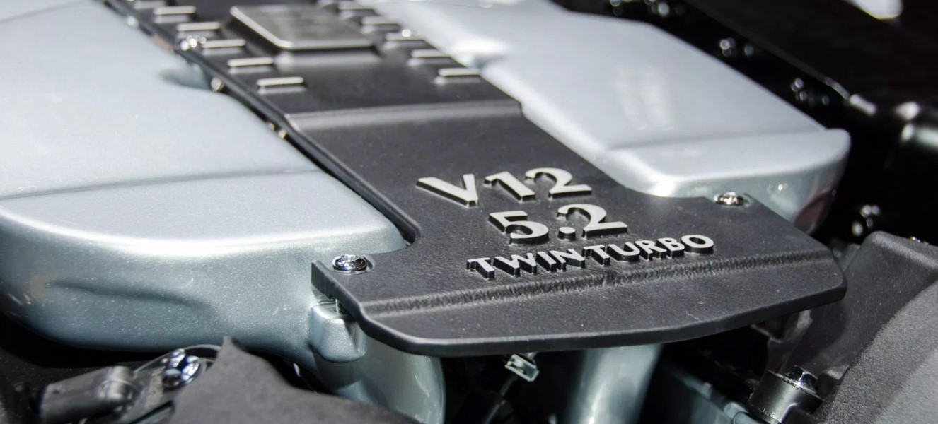 Aston Martin 2019 DB11 Engine