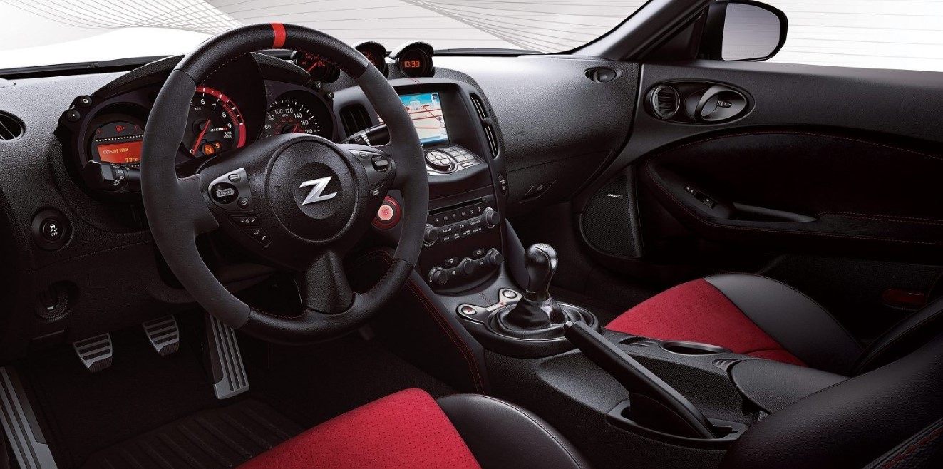 2021 Nissan 370Z Nismo Interior