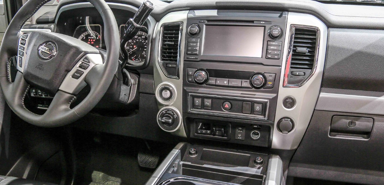 2020 Nissan Titan XD Interior