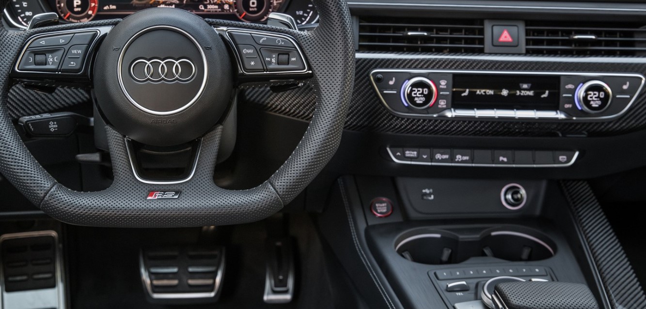 2021 Audi RS4 Interior