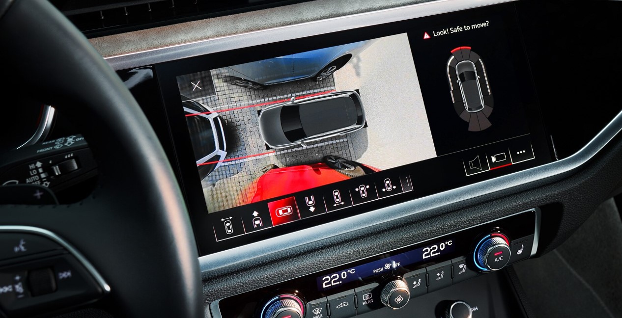 2020 Audi RS Q3 Interior