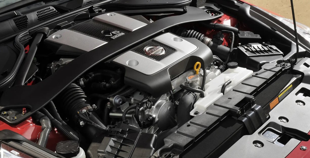 Nissan 370Z 2021 Engine