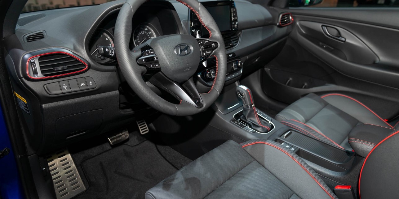 2020 Hyundai Elantra GT Interior