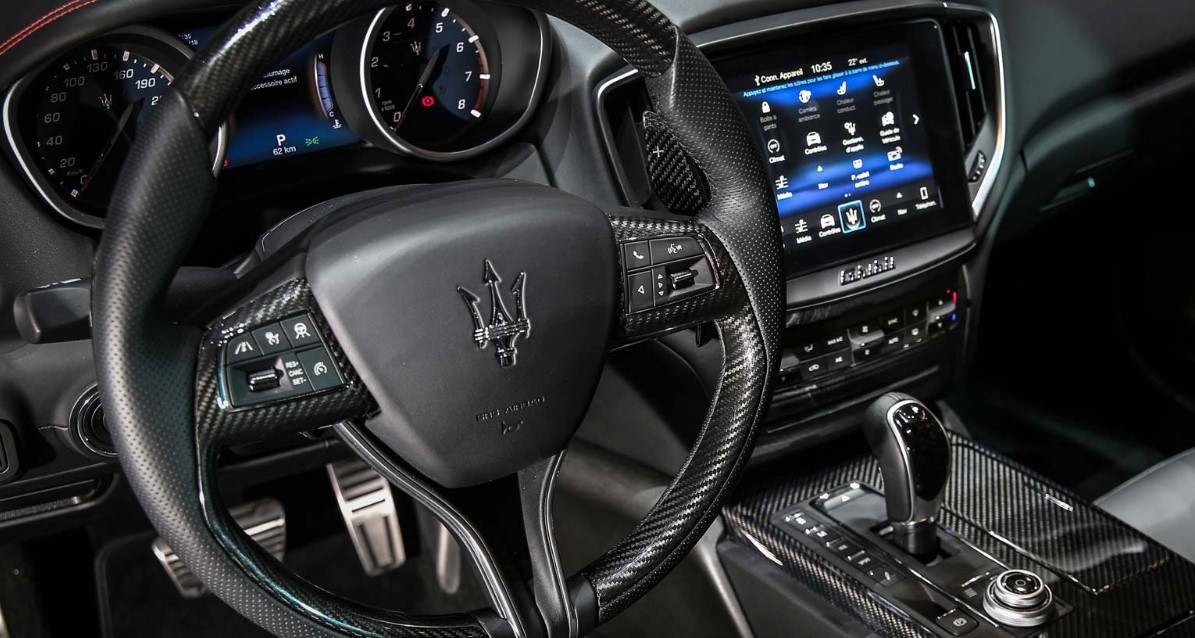 2021 Maserati Ghibli Interior