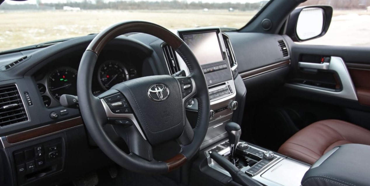 2021 Toyota Land Cruiser Interior