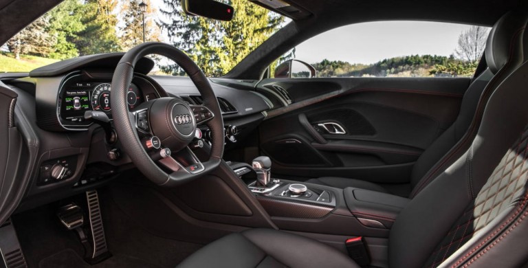 2021 Audi R8 Interior
