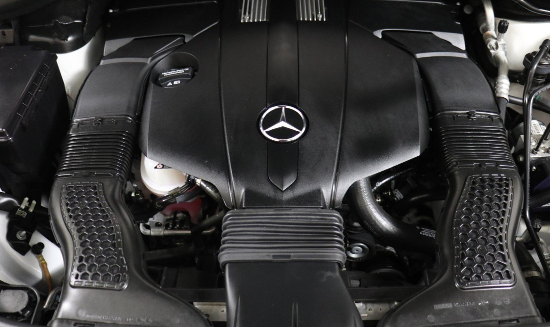 2021 Mercedes GLS 450 Engine
