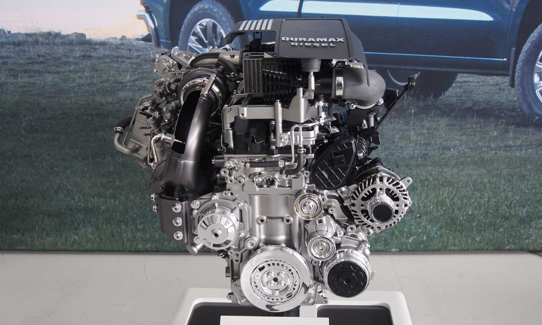 2021 Chevrolet Silverado Engine