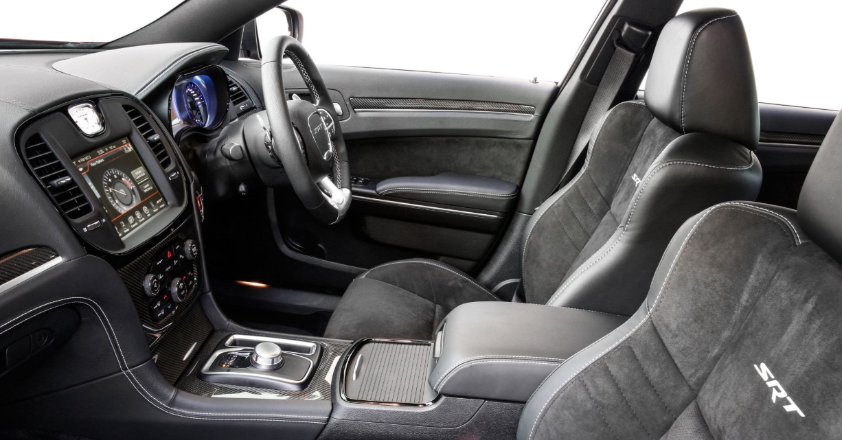 2021 Chrysler 300 SRT Interior