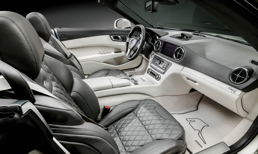 2022 Mercedes-Benz SL-Class Interior