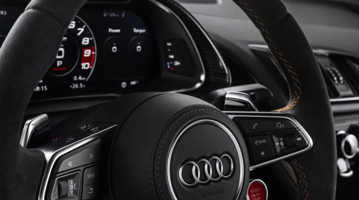 2022 Audi R10 Interior