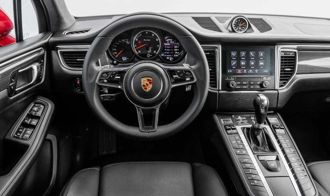 2023 Porsche Macan Interior