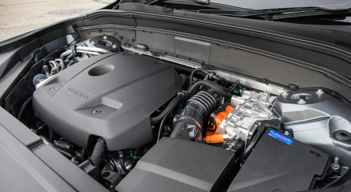 2023 Volvo XC90 Engine
