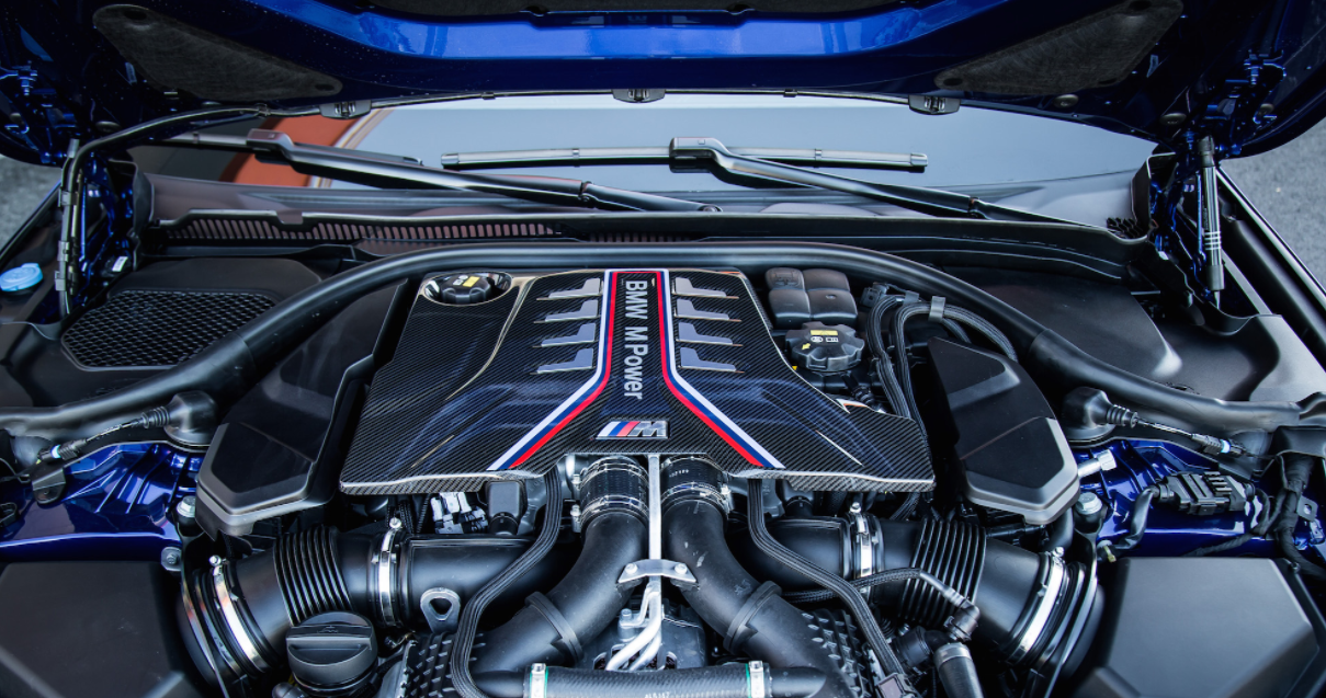 2023 BMW i8 M Engine