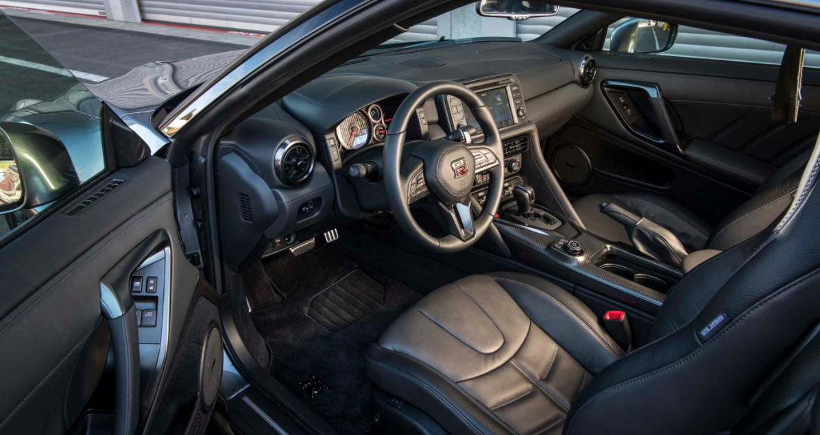 2023 Nissan GT-R R36 Skyline Interior