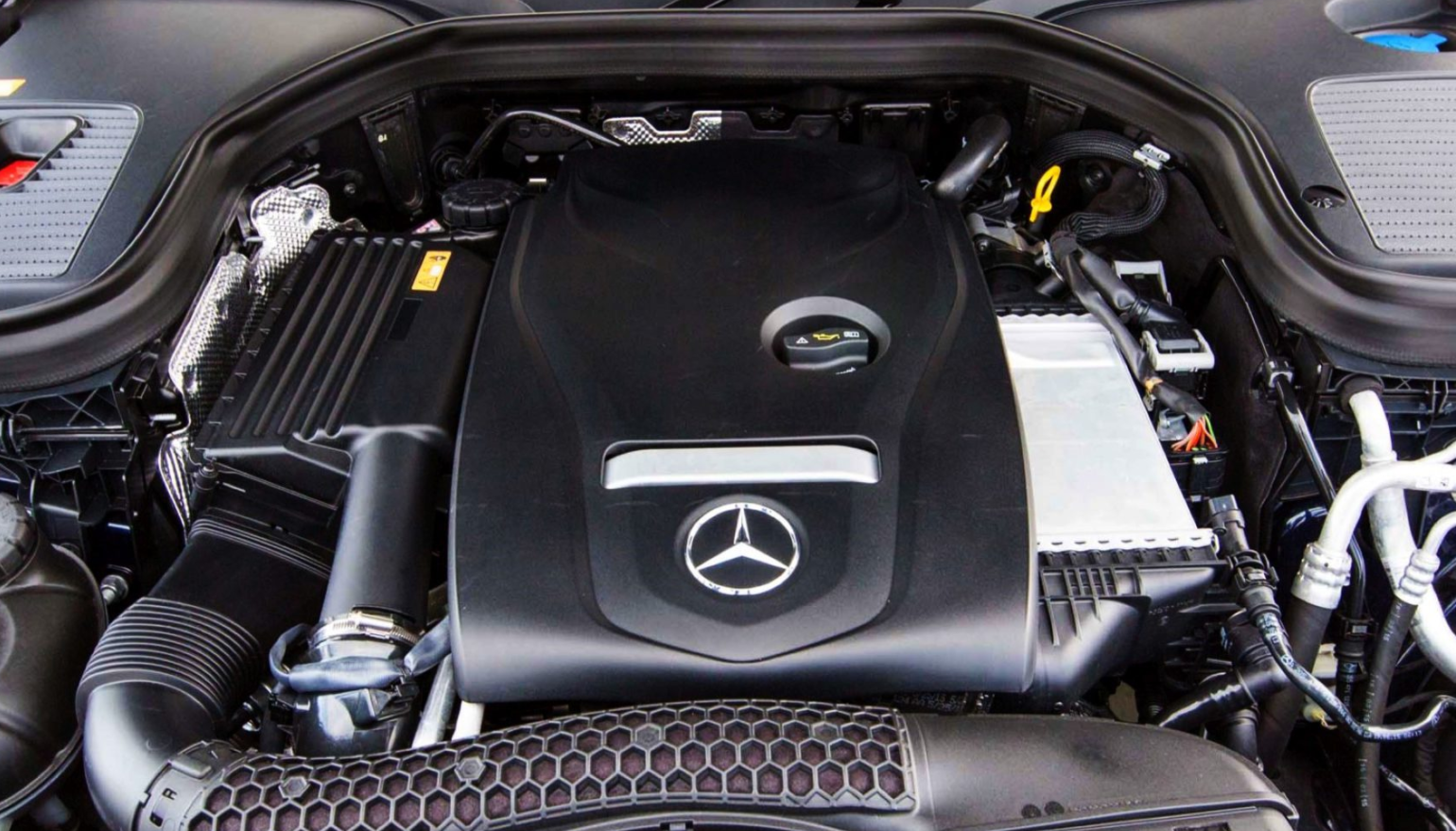 2024 Mercedes-Benz GLC Engine