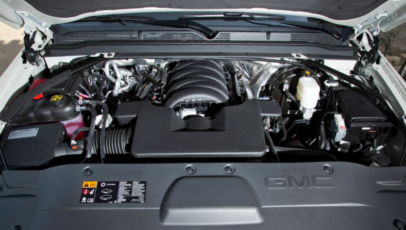 2024 GMC Yukon Engine