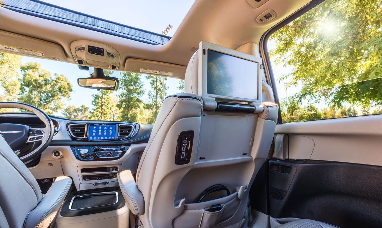 2024 Chrysler Pacifica Interior